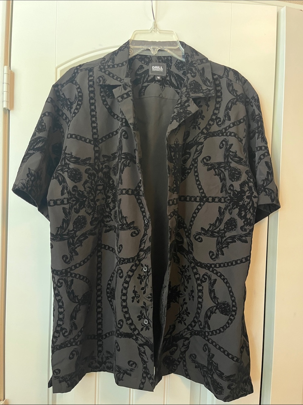 Men’s Black Patterned Short-Sleeve Shirt Jacket